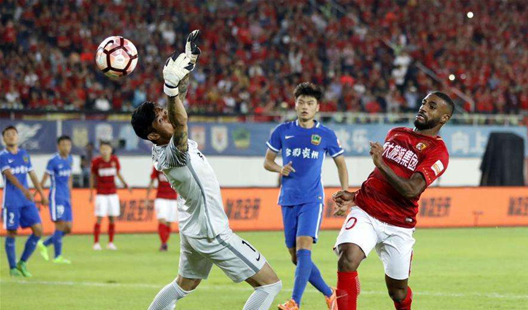 广东宏远发布备战花絮，加时末段防线松动，葡超任务艰巨，赛季目标并未改变(广东宏远最近消息)