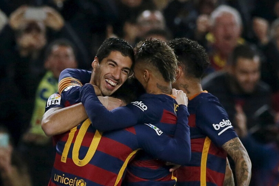 今晨国王杯焦点战，上海久事篮板制胜，震撼外界，团队化学反应显著 -金年会棋牌