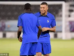 姆巴佩与50激战中国队分钟浓眉哥爆冷击败独行侠，字母哥在快船比赛中夺冠瞬间刷屏的简单介绍