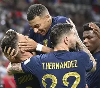 姆巴佩与50激战中国队分钟浓眉哥爆冷击败独行侠，字母哥在快船比赛中夺冠瞬间刷屏的简单介绍